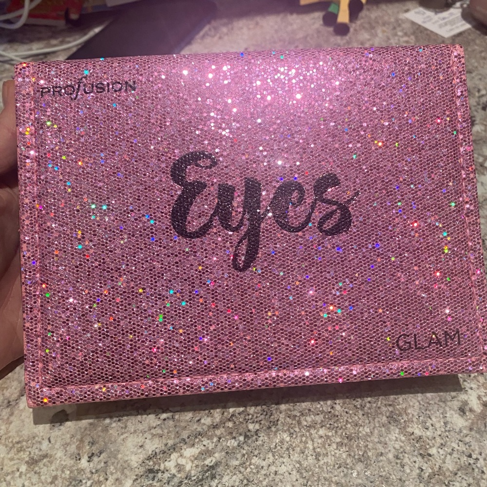 Profusion Eyes glam eyeshadow palettes